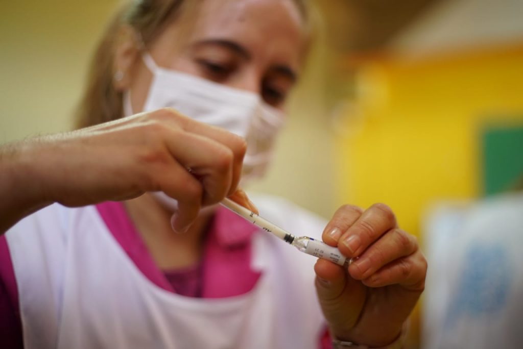 Coronavirus: llegaron 2.600 dosis para la campaña de vacunación en Luján