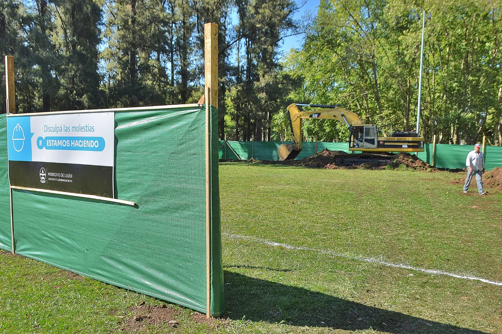 Deportes: comenzó la construcción de dos canchas de básquet en el Parque San Martín