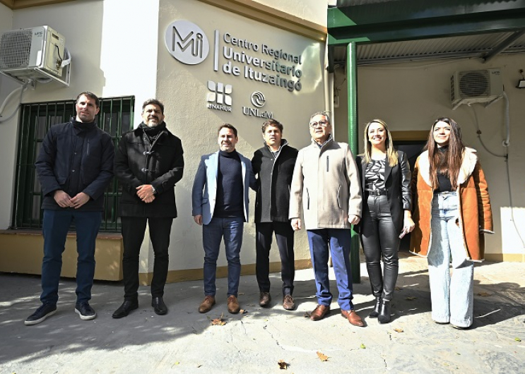 Kicillof visitó las nuevas instalaciones del Centro Regional Universitario de Ituzaingó