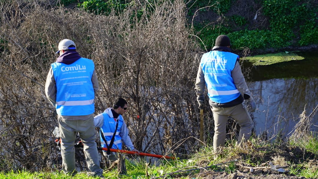 Se realizaron operativos de limpieza en la Cuenca del Río Luján