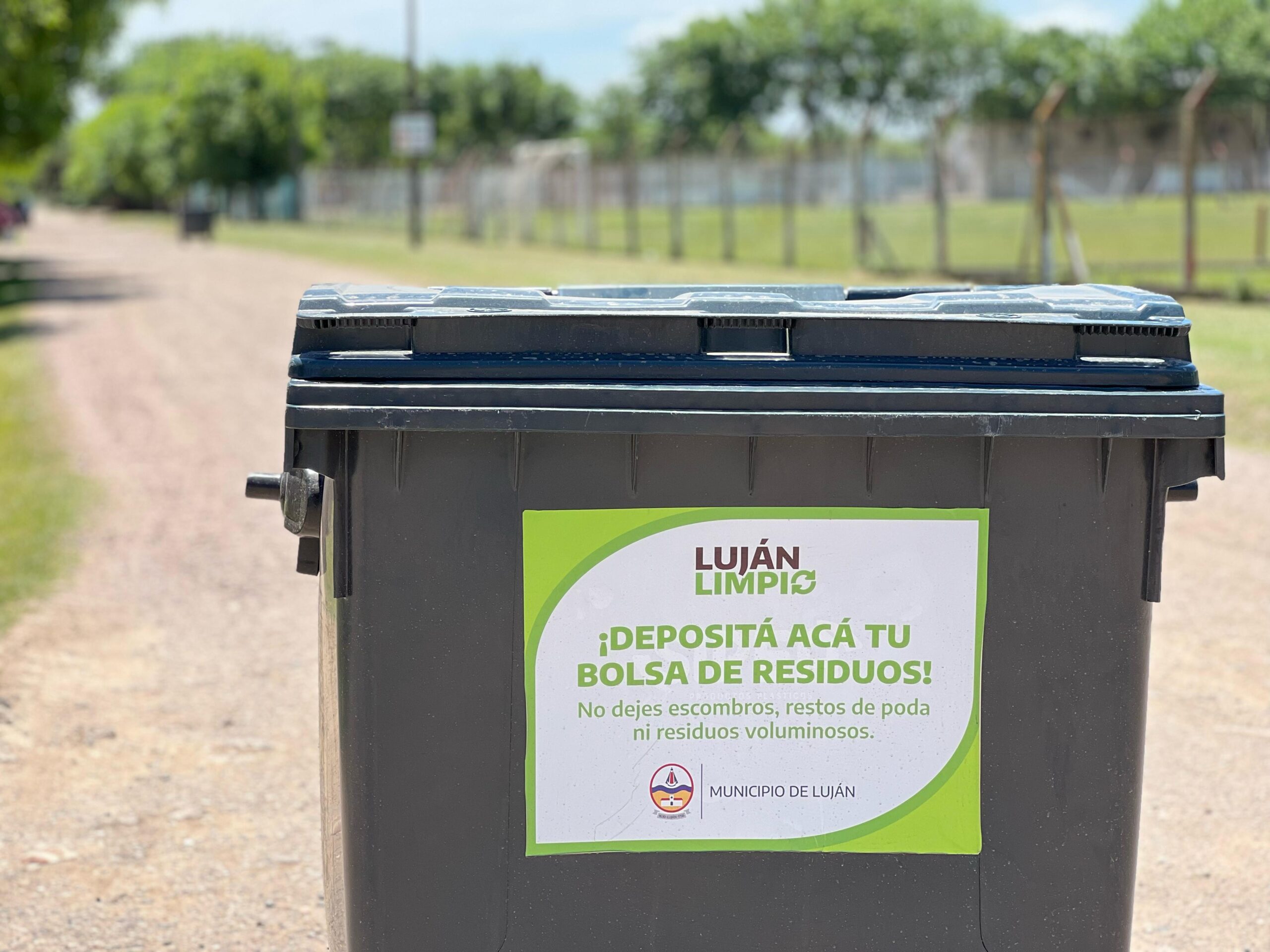 Luján Limpio: se instalaron 30 nuevos contenedores en los barrios San Emilio y San Eduardo